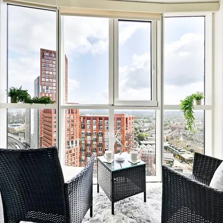 Luxury High-Rise 21St Floor 2 Bedroom 2 Bath Flat London Exterior photo